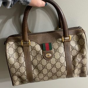 Authentic Gucci vintage pocketbook